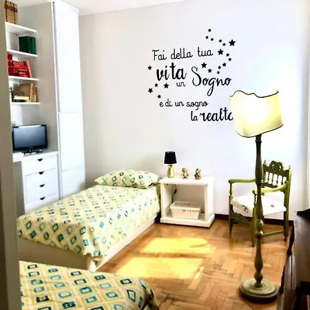 Apartment Casa Selene , Per Sentirti Un Po' A Casa. Milan